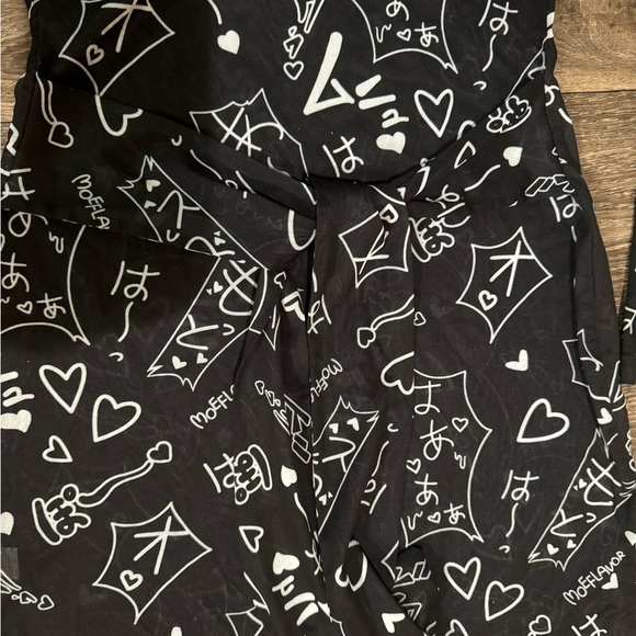 MOEFLAVOR sheer monochrome worn once mock turtleneck. 100% polyester L/XL - Picture 7 of 12